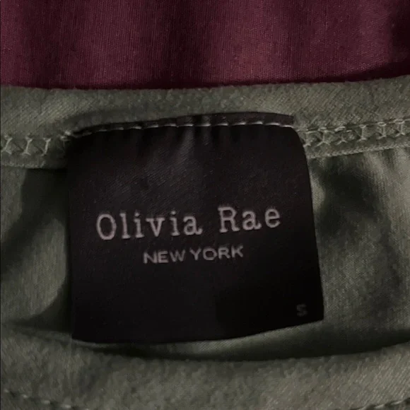 Olivia Rae Light Green Short Sleeve Tee - Picture 2 of 3